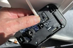 khóa điện tử yale bị dính nước