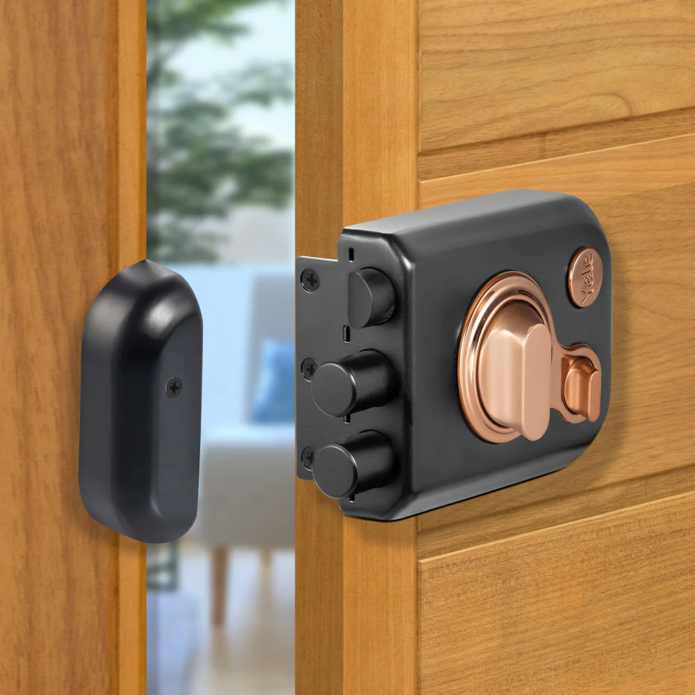 khóa vân tay Yale cho cửa gỗ 2 cánh