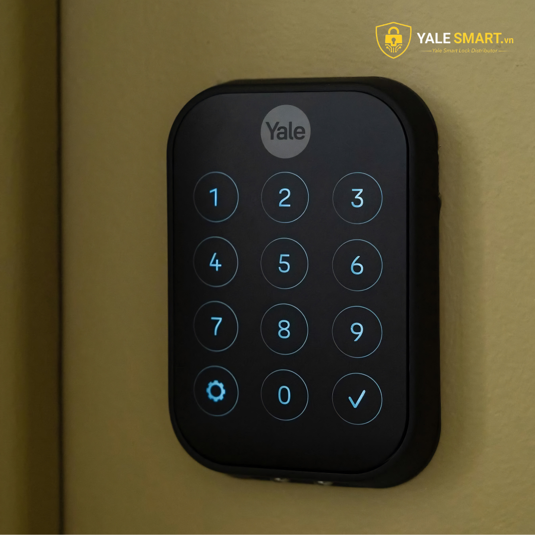 khóa mã số Yale không bấm được