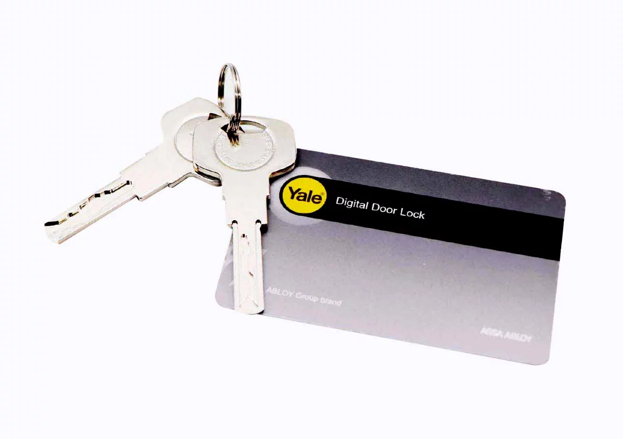 mất thẻ quản trị khóa Yale